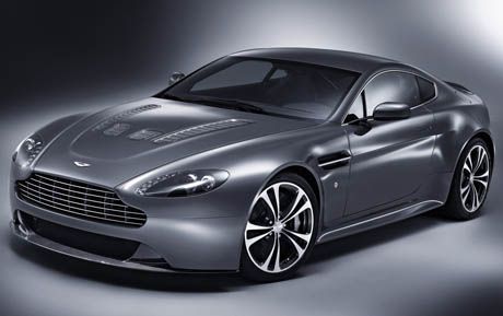 Aston Martin V12 Vantage รถสปอร์ตเครื่องยนต์ V12 เผยรายละเอียดก่อนเปิดตัวที่เจนีวา